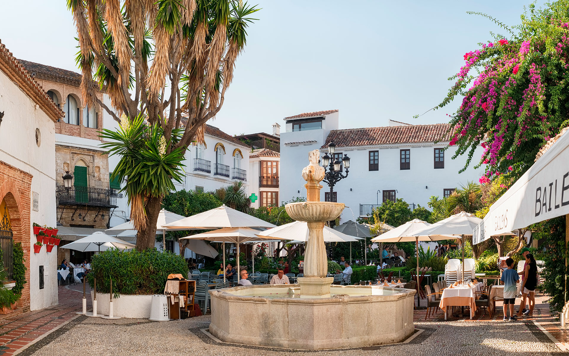 The Beach Club Higuerón - 5 lugares imprescindibles de Marbella